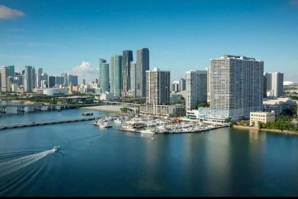 Apartamento Sol Miami # 2 With Free Parking Exterior foto